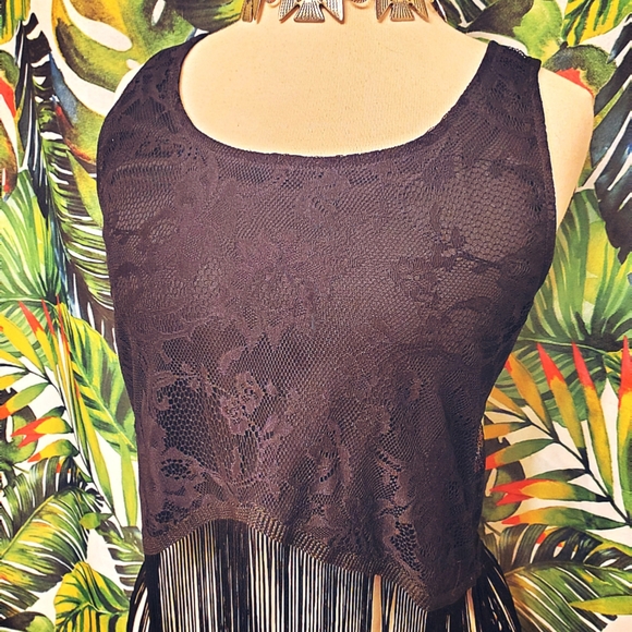 ROMANTIC BOHO LACE TOP WITH FRINGE . - Picture 3 of 3